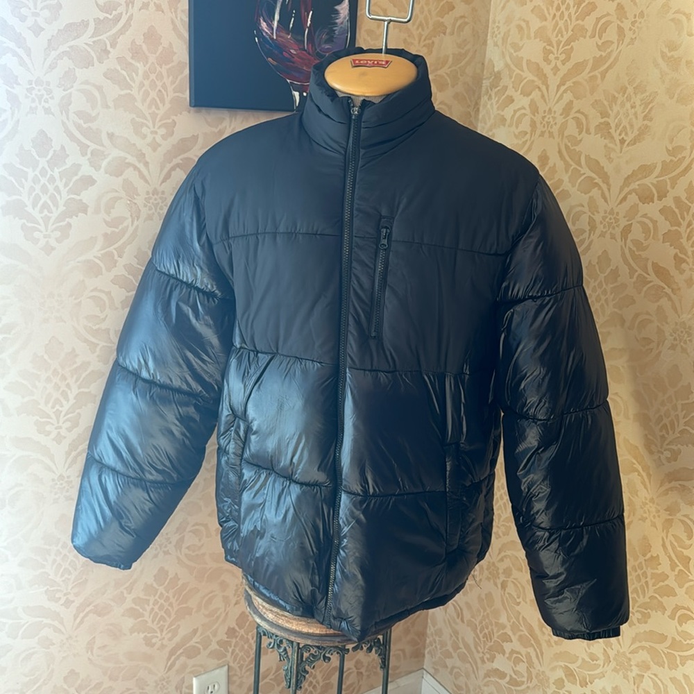 Version puffer jacket size large no rips or tears